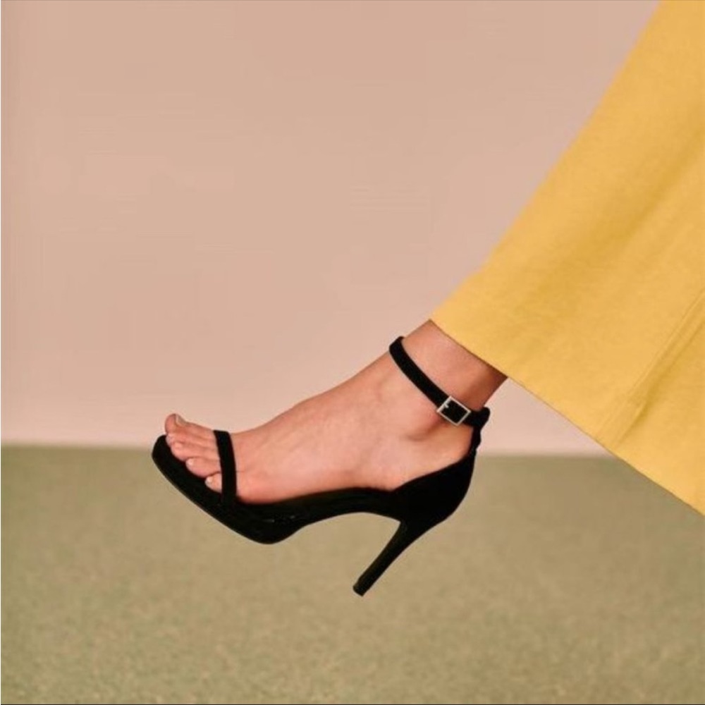NWT Jaggar The Label Realm Suede Sandal Size 9 (EU 40)